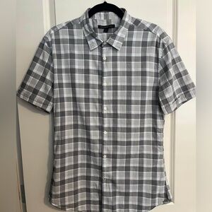 John Varvatos Men’s Large Tapered Short Sleeve Shirt